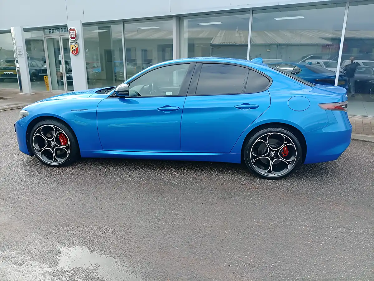 Used 2023 Alfa Romeo Giulia Competizione Misano Blue - Interior and Exterior details 7