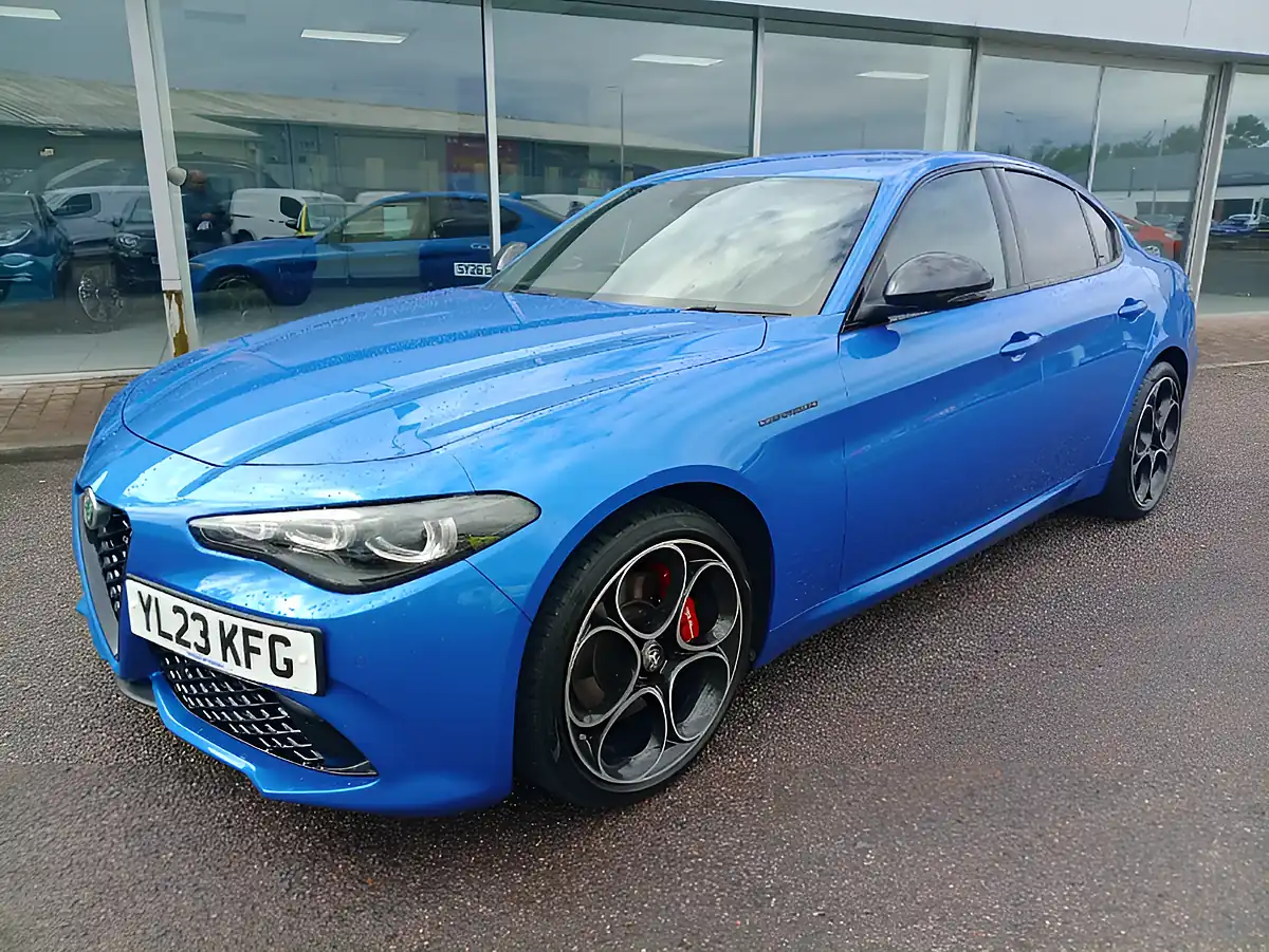 Used 2023 Alfa Romeo Giulia Competizione Misano Blue - Interior and Exterior details 9