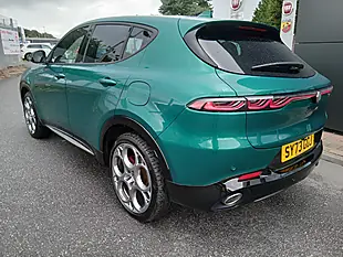 Used 2023 Alfa Romeo Tonale Speciale Montreal Green - Interior and Exterior details 2