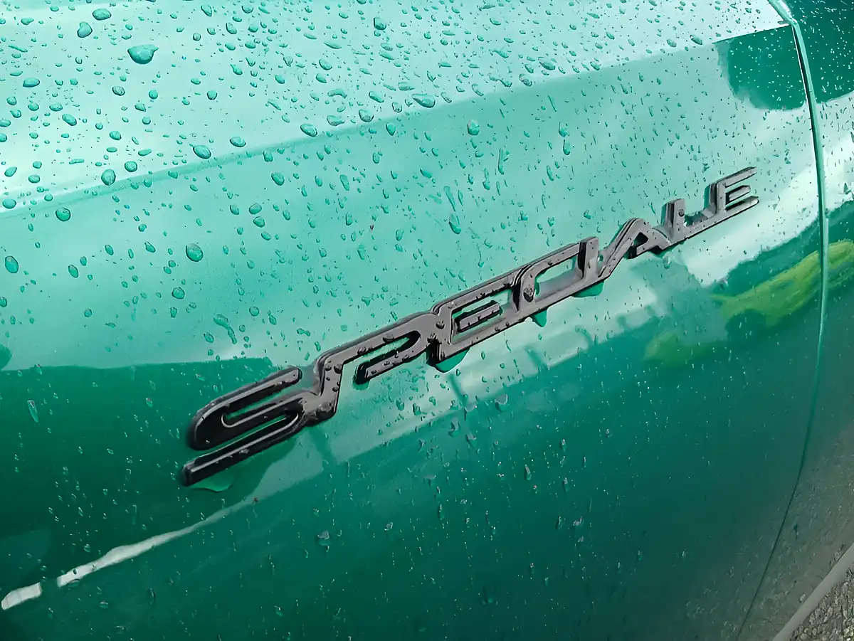 Used 2023 Alfa Romeo Tonale Speciale Montreal Green - Interior and Exterior details 3