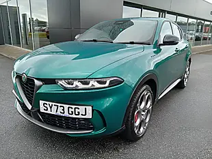 Used 2023 Alfa Romeo Tonale Speciale Montreal Green - Interior and Exterior details 4
