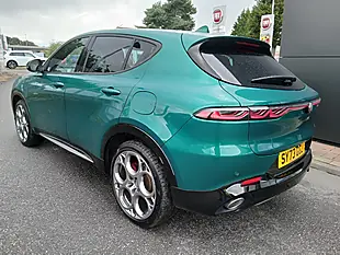 Used 2023 Alfa Romeo Tonale Speciale Montreal Green - Interior and Exterior details 8