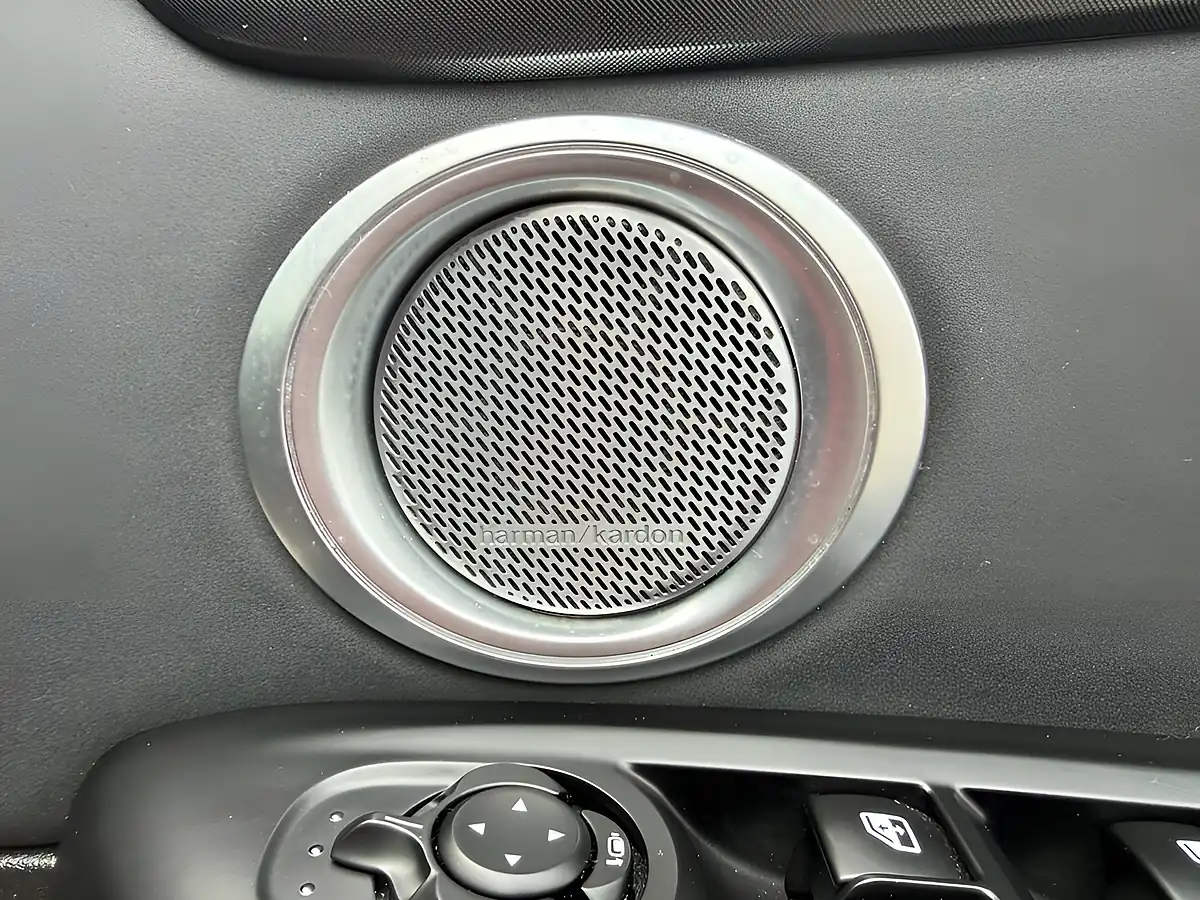 Used 2023 Alfa Romeo Tonale Veloce Red - Interior and Exterior details 17
