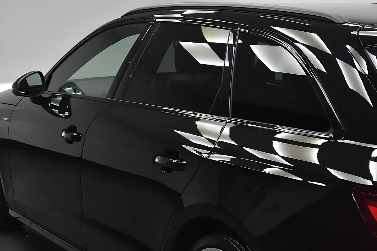 Used 2023 Audi A4 Avant Black Edition Black - Interior and Exterior details 10