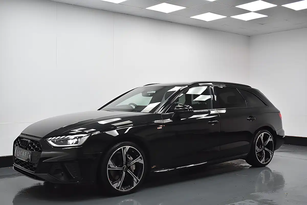 Used 2023 Audi A4 Avant Black Edition Black - Interior and Exterior details 3