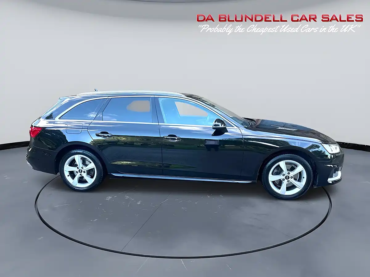 Used 2023 Audi A4 Avant Sport Black - Interior and Exterior details 3