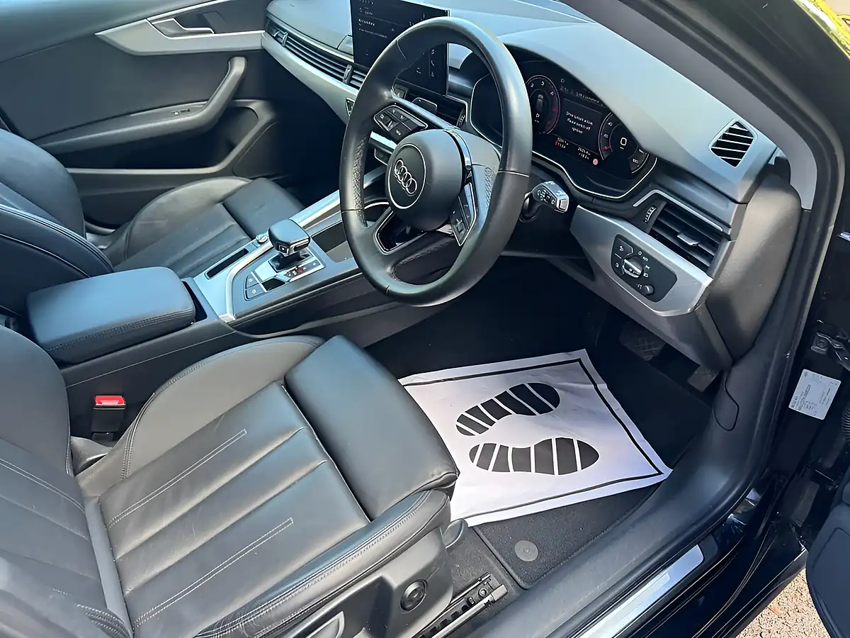 Used 2023 Audi A4 Avant Sport Black - Interior and Exterior details 4