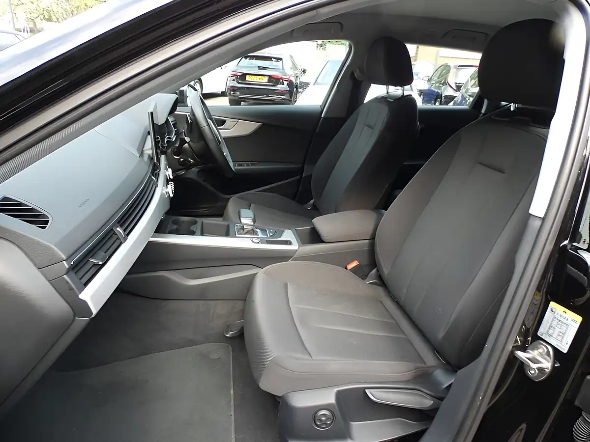 Used 2023 Audi A4 Avant Technik Brilliant Black - Interior and Exterior details 14