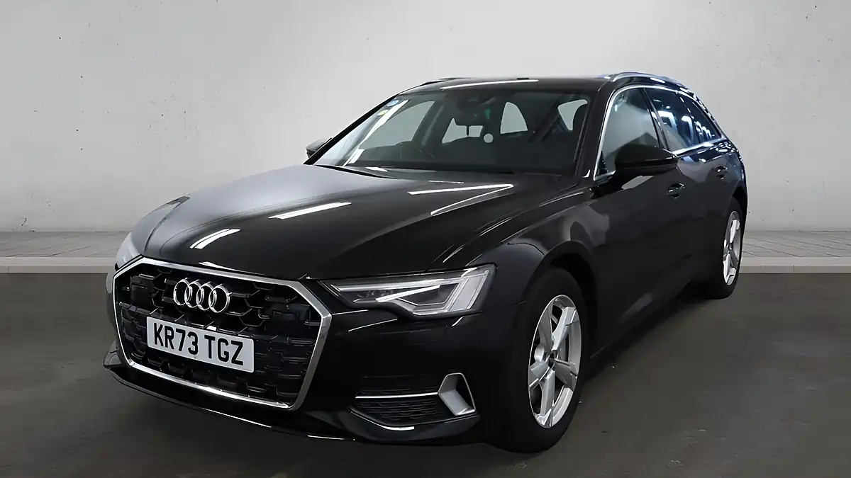 Used 2023 Audi A6 Avant Sport Black - Interior and Exterior details 4