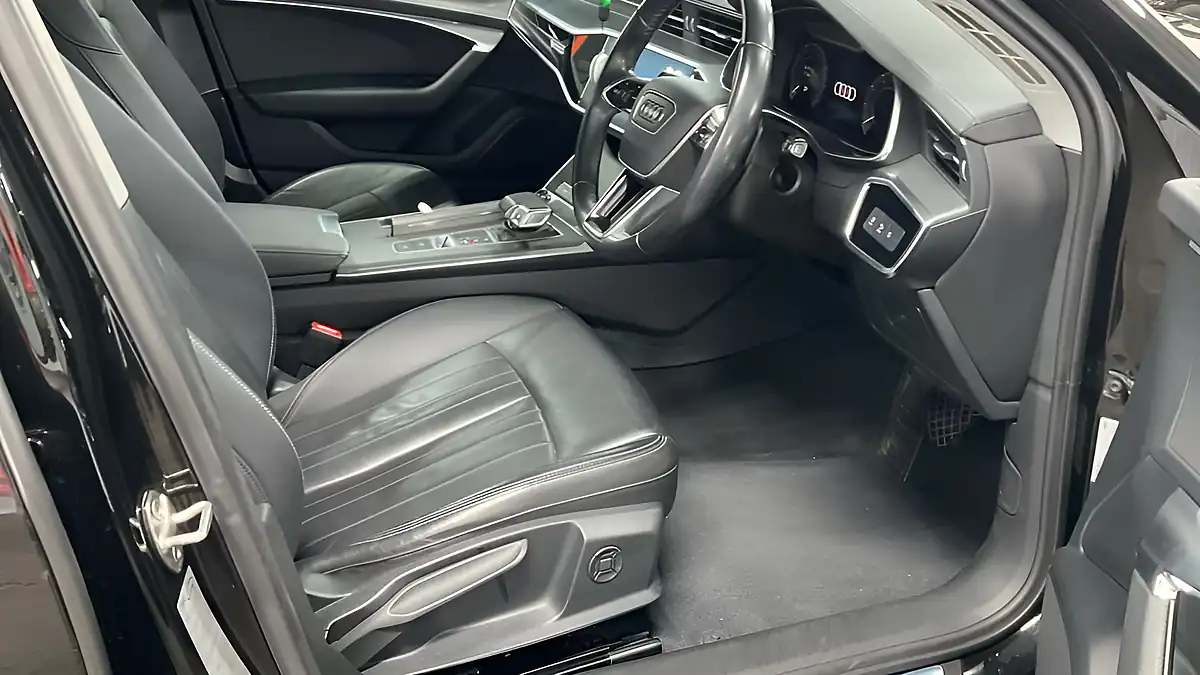 Used 2023 Audi A6 Avant Sport Black - Interior and Exterior details 7