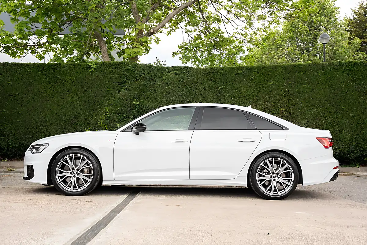 Used 2023 Audi A6 Black Edition White - Interior and Exterior details 10