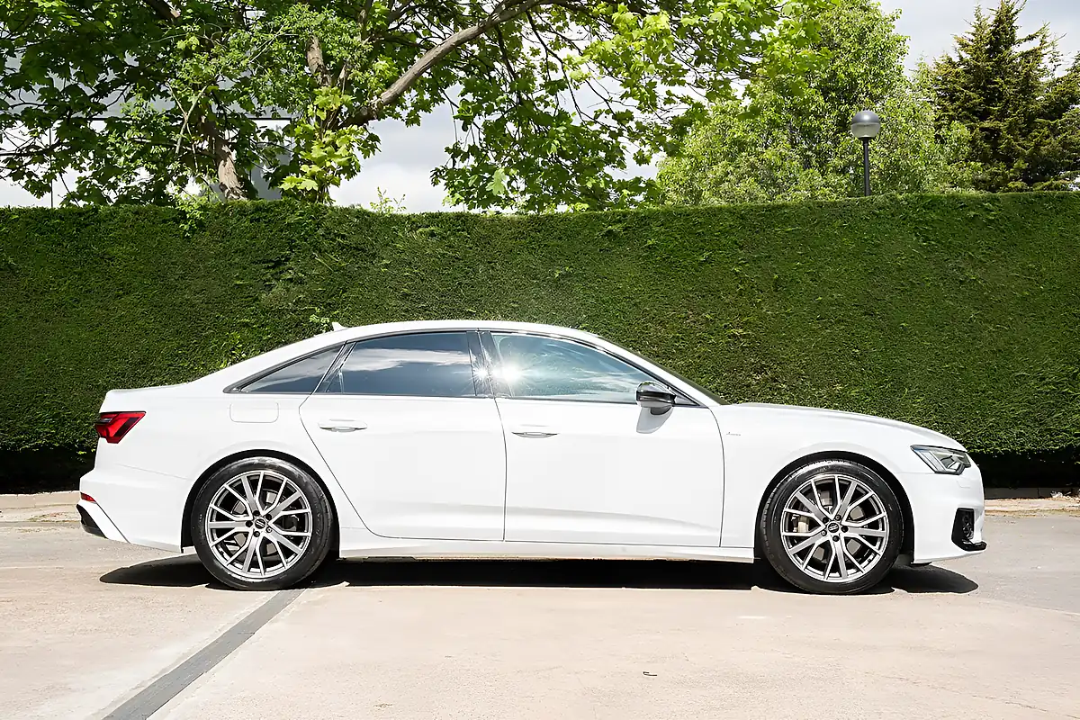 Used 2023 Audi A6 Black Edition White - Interior and Exterior details 6