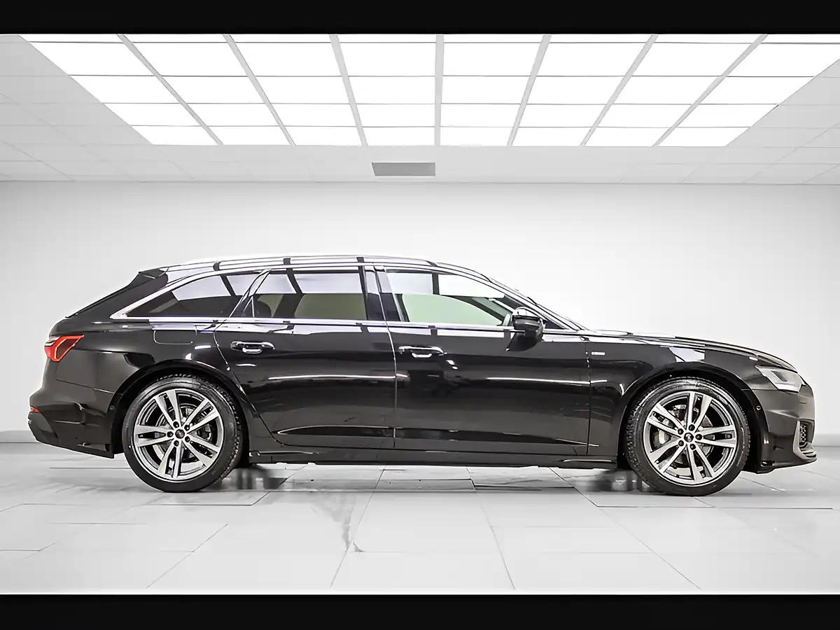 Used 2023 Audi A6 S Line Black - Interior and Exterior details 7