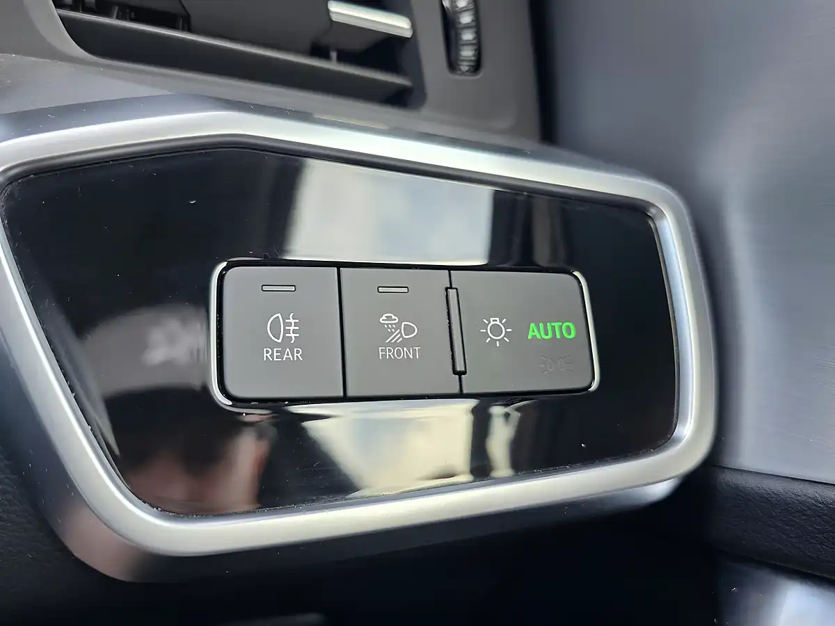Used 2023 Audi A6 S Line Blue - Interior and Exterior details 17