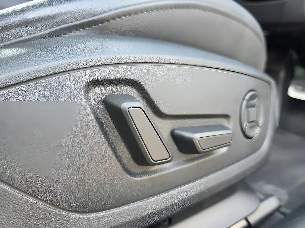 Used 2023 Audi A6 S Line Blue - Interior and Exterior details 18