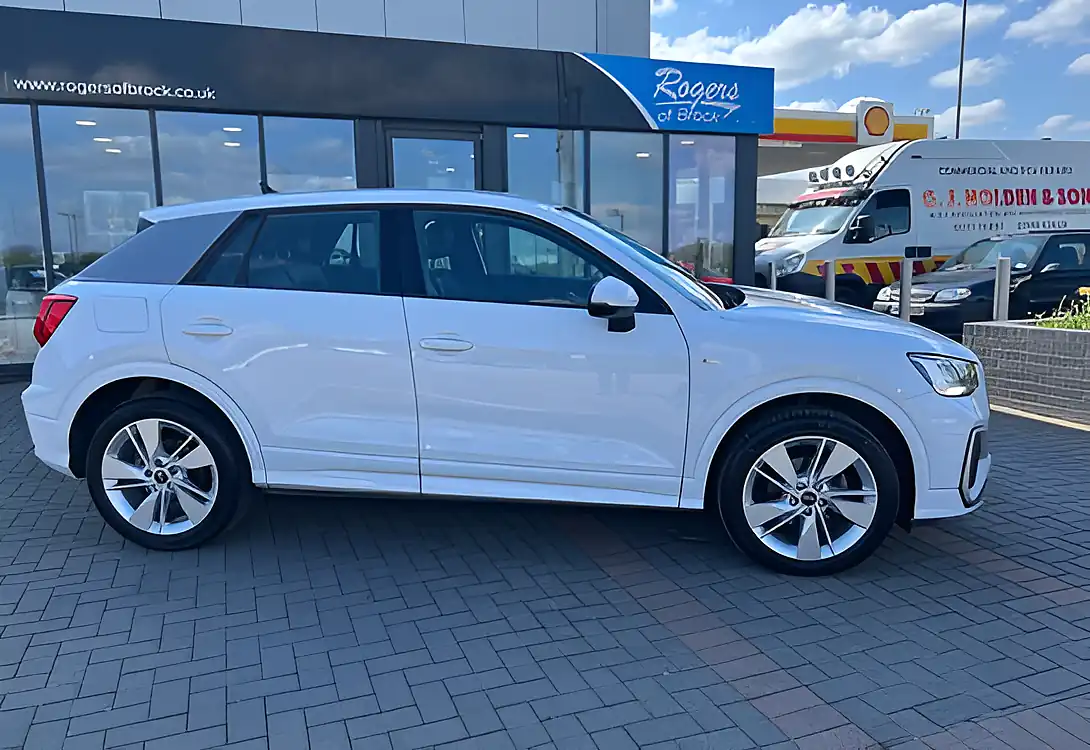 Used 2023 Audi Q2 S Line Glacier White - Interior and Exterior details 5