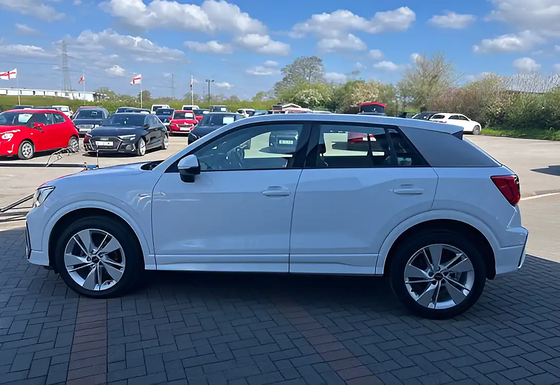 Used 2023 Audi Q2 S Line Glacier White - Interior and Exterior details 9