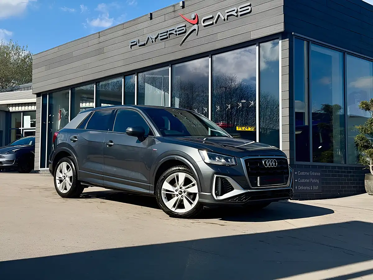 Used 2023 Audi Q2 S Line Grey - Front View