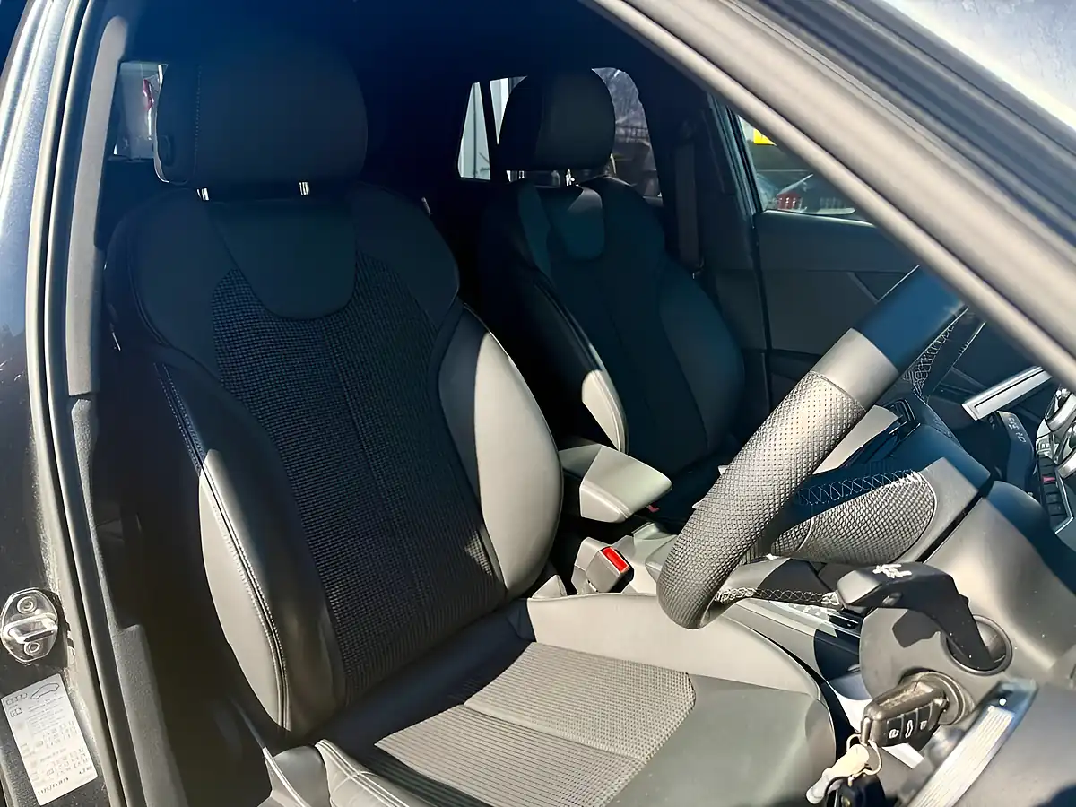 Used 2023 Audi Q2 S Line Grey - Interior and Exterior details 4