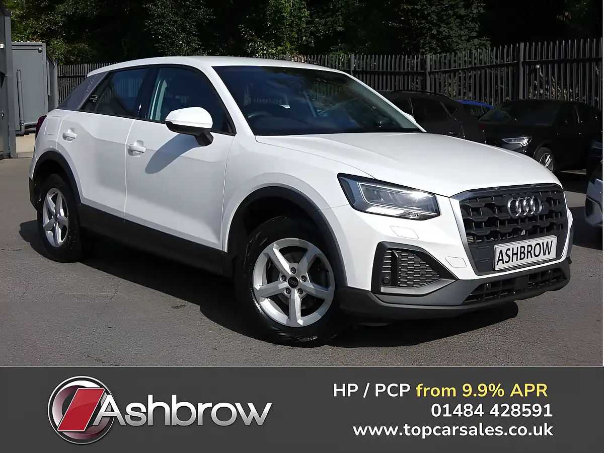 Used 2023 Audi Q2 Technik Ibis White - Front View