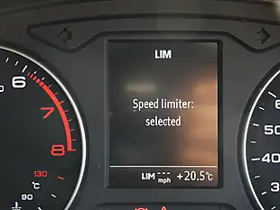 Used 2023 Audi Q2 Technik Ibis White - Interior and Exterior details 15