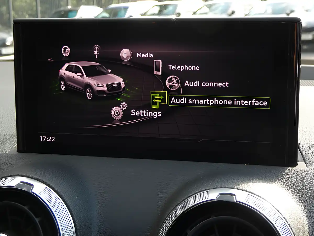 Used 2023 Audi Q2 Technik Ibis White - Interior and Exterior details 17