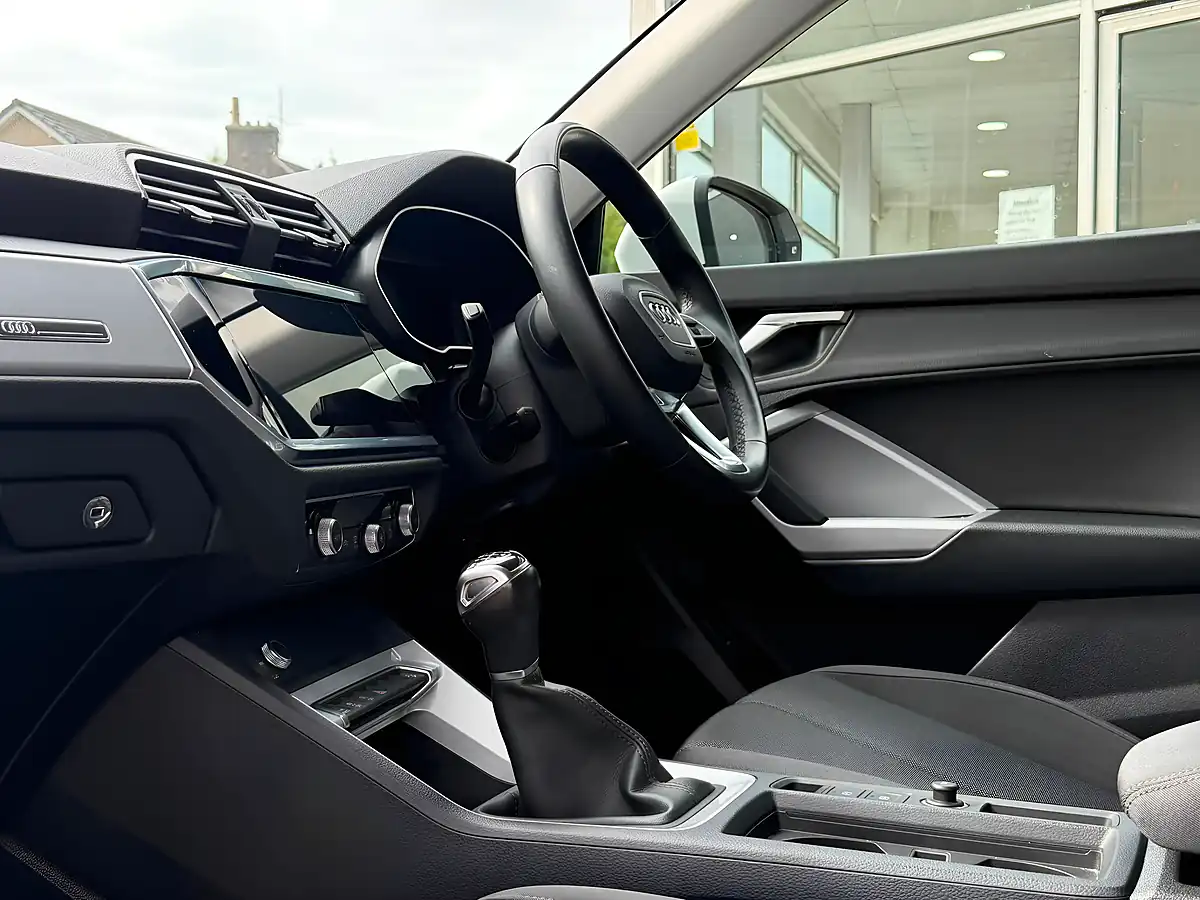 Used 2023 Audi Q3 Technik White - Interior and Exterior details 12