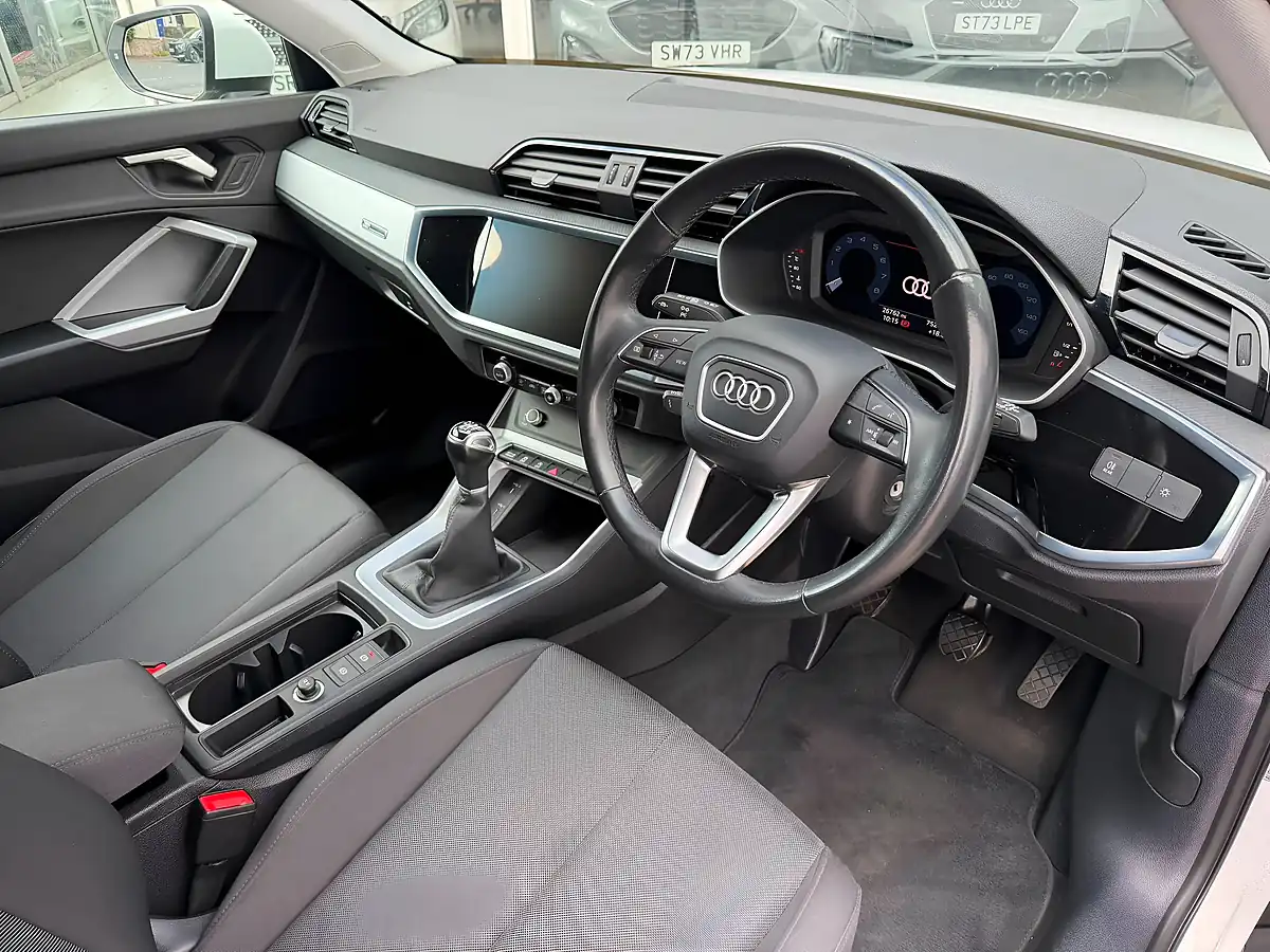 Used 2023 Audi Q3 Technik White - Interior and Exterior details 13