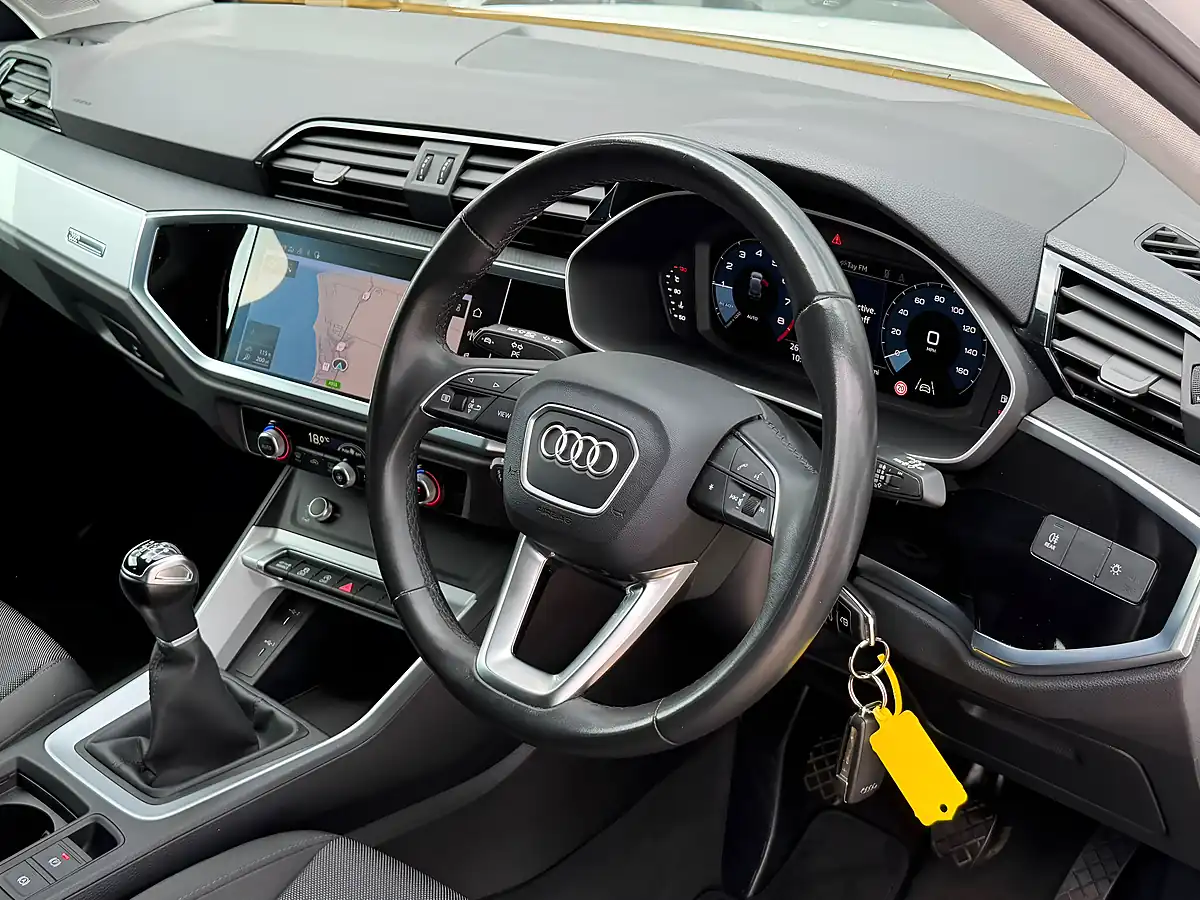 Used 2023 Audi Q3 Technik White - Interior and Exterior details 19