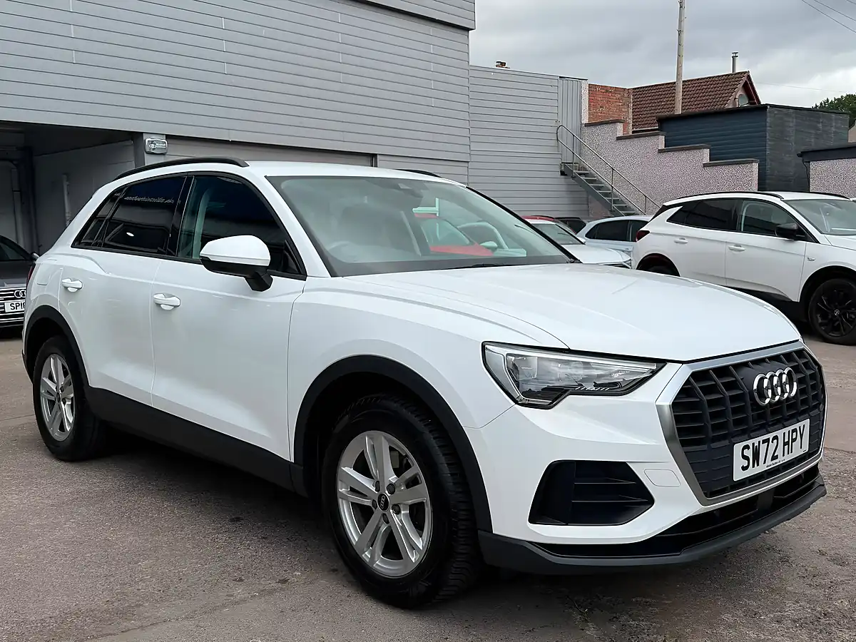 Used 2023 Audi Q3 Technik White - Interior and Exterior details 2