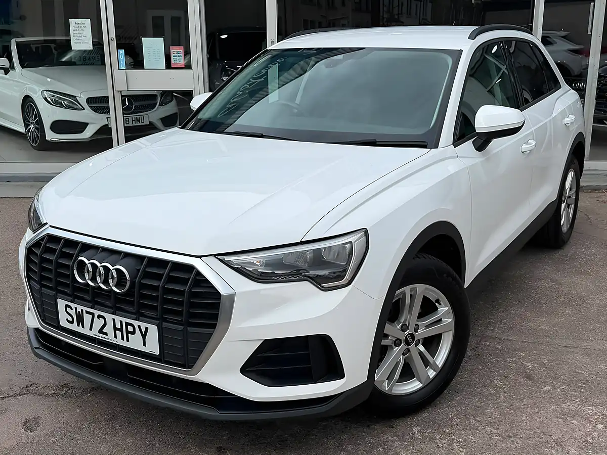 Used 2023 Audi Q3 Technik White - Interior and Exterior details 6