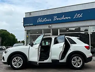 Used 2023 Audi Q3 Technik White - Interior and Exterior details 7