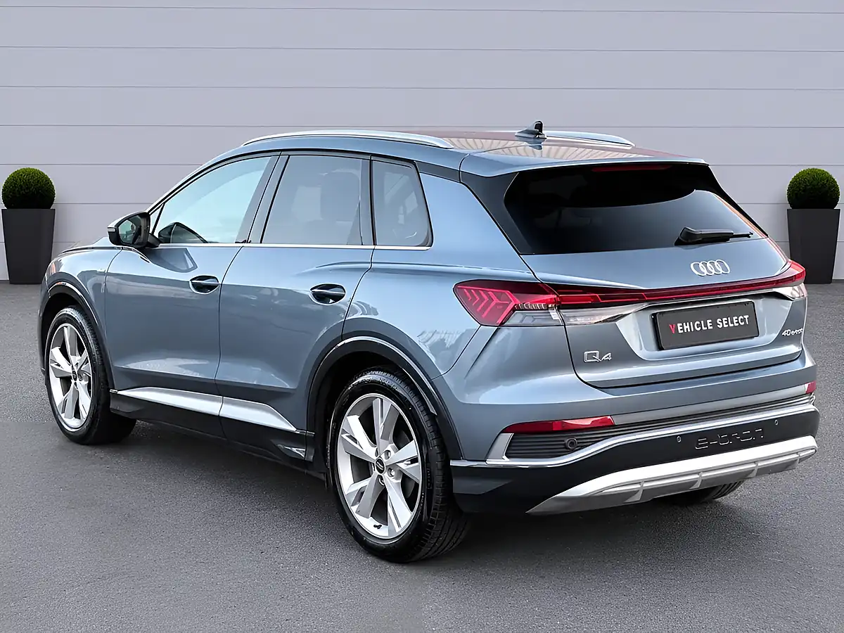 Used 2023 Audi Q4 E-Tron S Line Blue - Interior and Exterior details 10