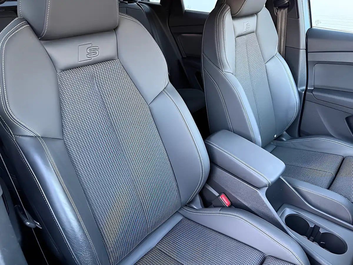Used 2023 Audi Q4 E-Tron S Line Blue - Interior and Exterior details 13