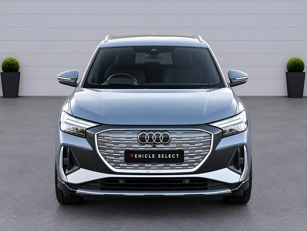 Used 2023 Audi Q4 E-Tron S Line Blue - Interior and Exterior details 8