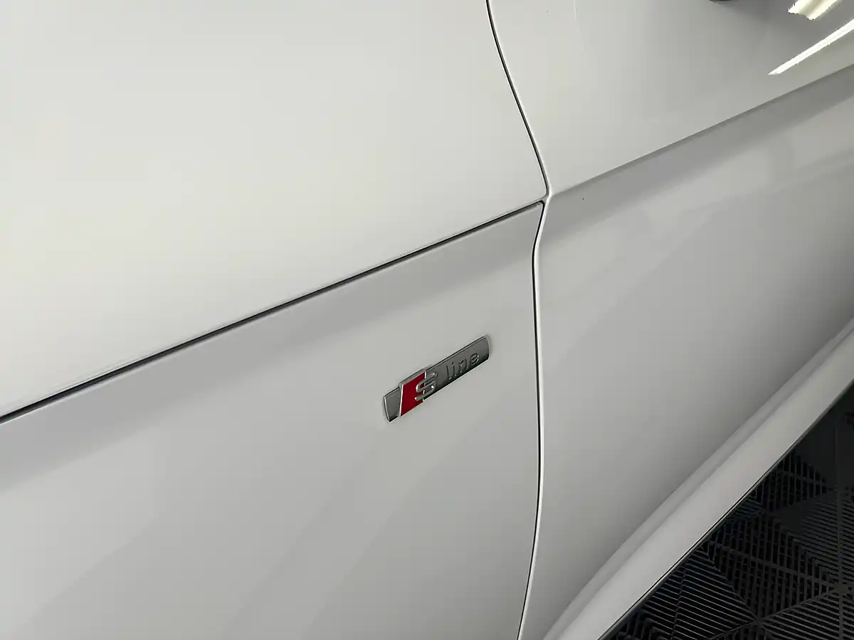 Used 2023 Audi Q5 Competition White - Interior and Exterior details 19