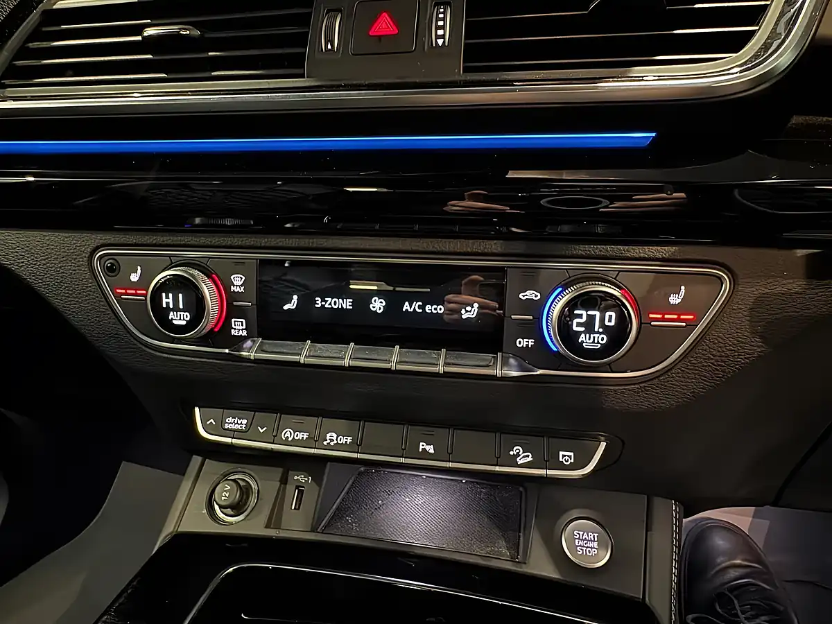 Used 2023 Audi Q5 Edition 1 Blue - Interior and Exterior details 19
