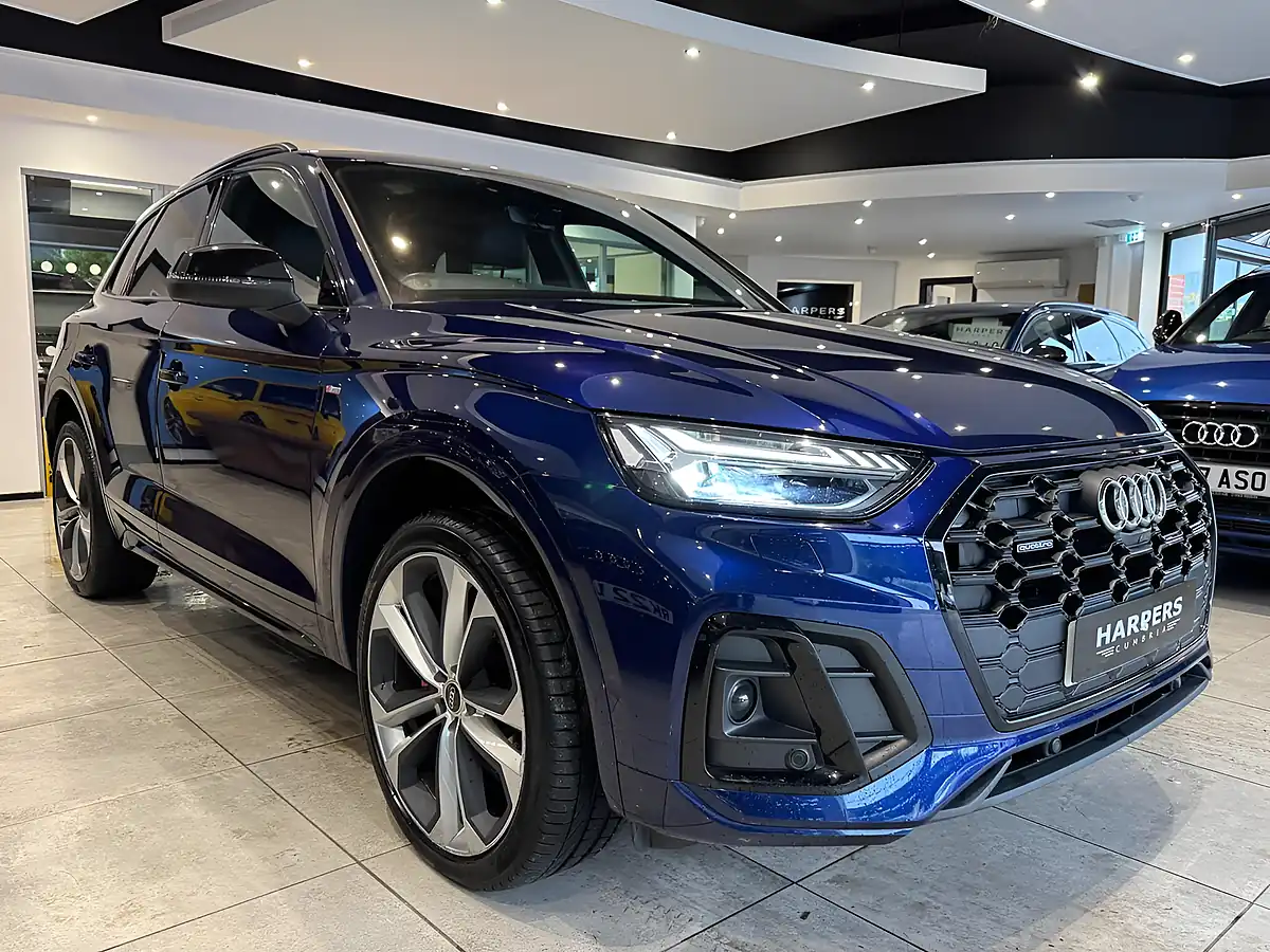 Used 2023 Audi Q5 Edition 1 Blue - Interior and Exterior details 5