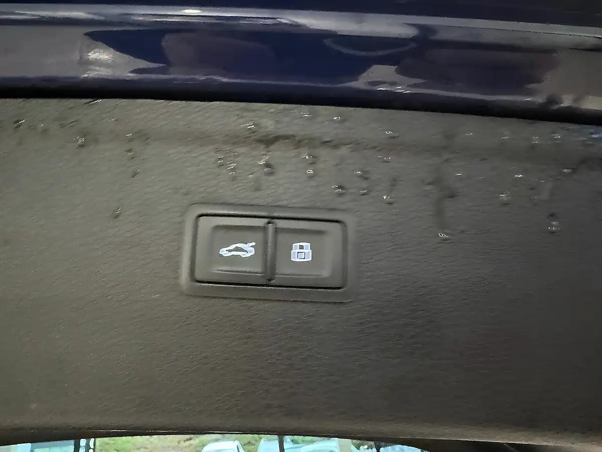 Used 2023 Audi Q5 Edition 1 Blue - Interior and Exterior details 8