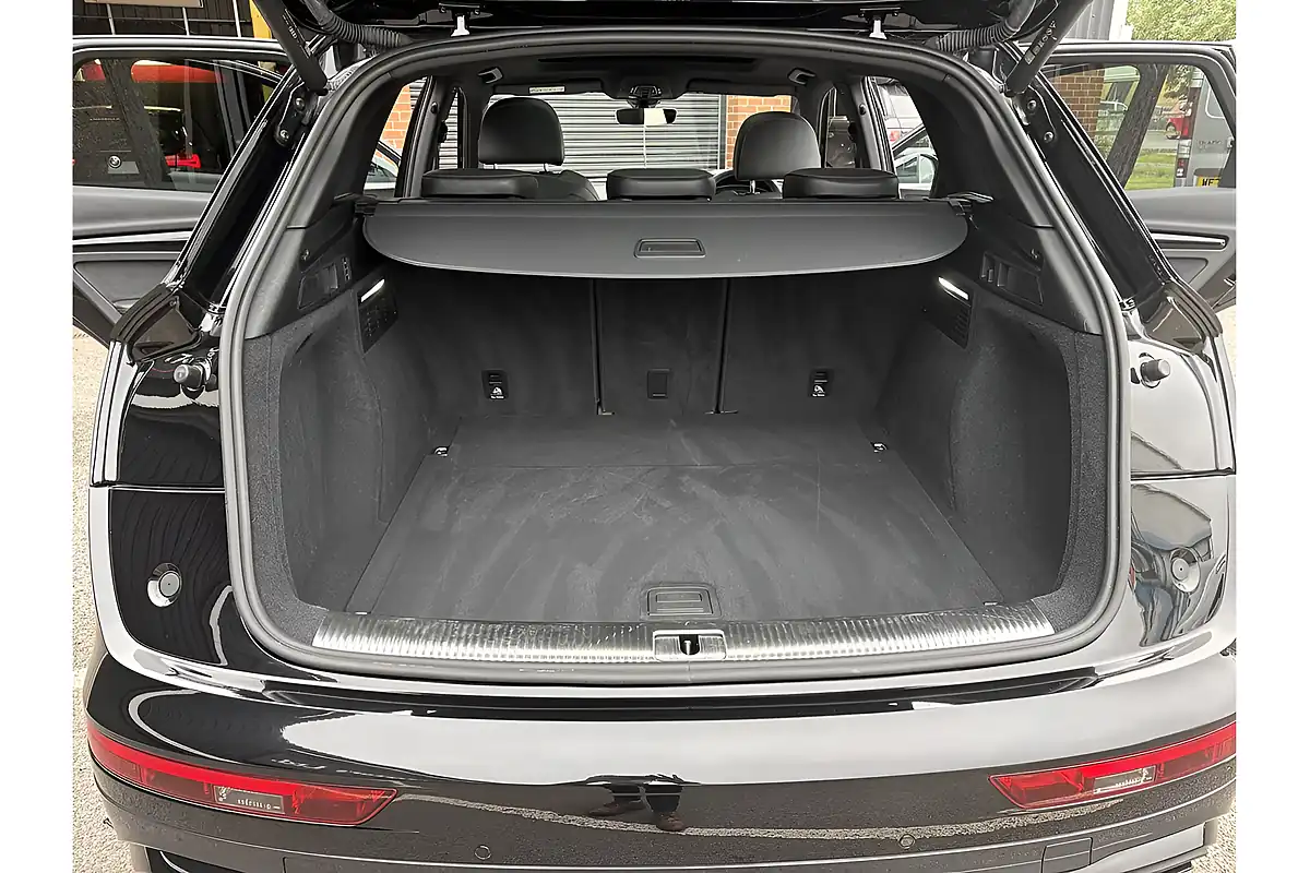 Used 2023 Audi Q5 Vorsprung Black - Interior and Exterior details 13