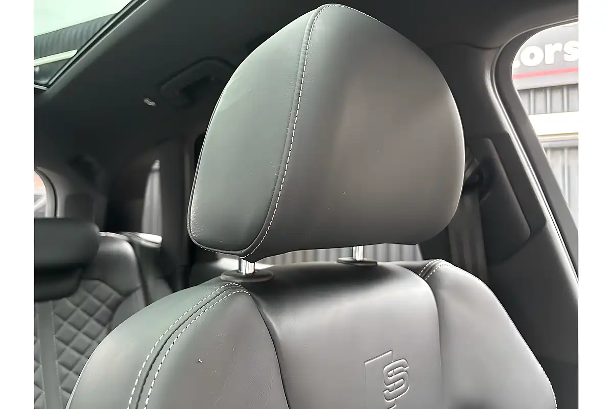 Used 2023 Audi Q5 Vorsprung Black - Interior and Exterior details 18