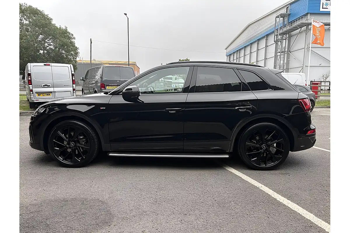 Used 2023 Audi Q5 Vorsprung Black - Interior and Exterior details 4