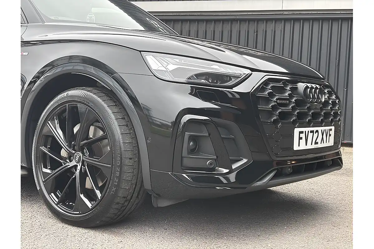 Used 2023 Audi Q5 Vorsprung Black - Interior and Exterior details 7