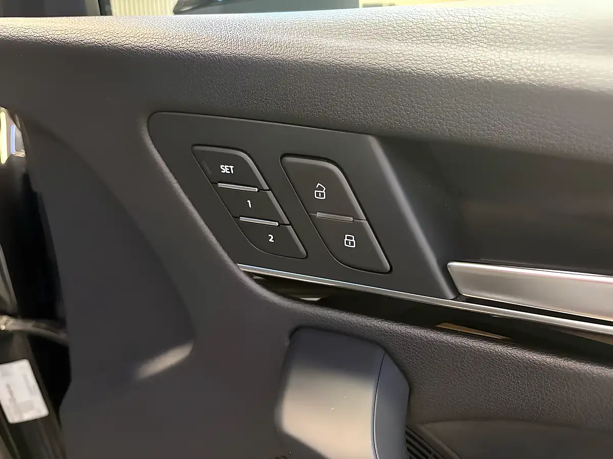 Used 2023 Audi Q5 Vorsprung Black - Interior and Exterior details 11