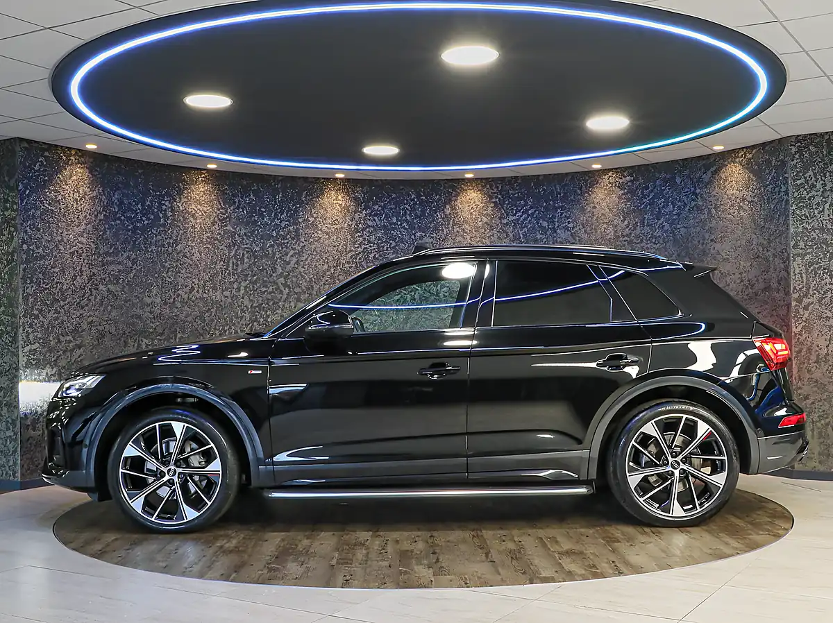 Used 2023 Audi Q5 Vorsprung Black - Interior and Exterior details 6