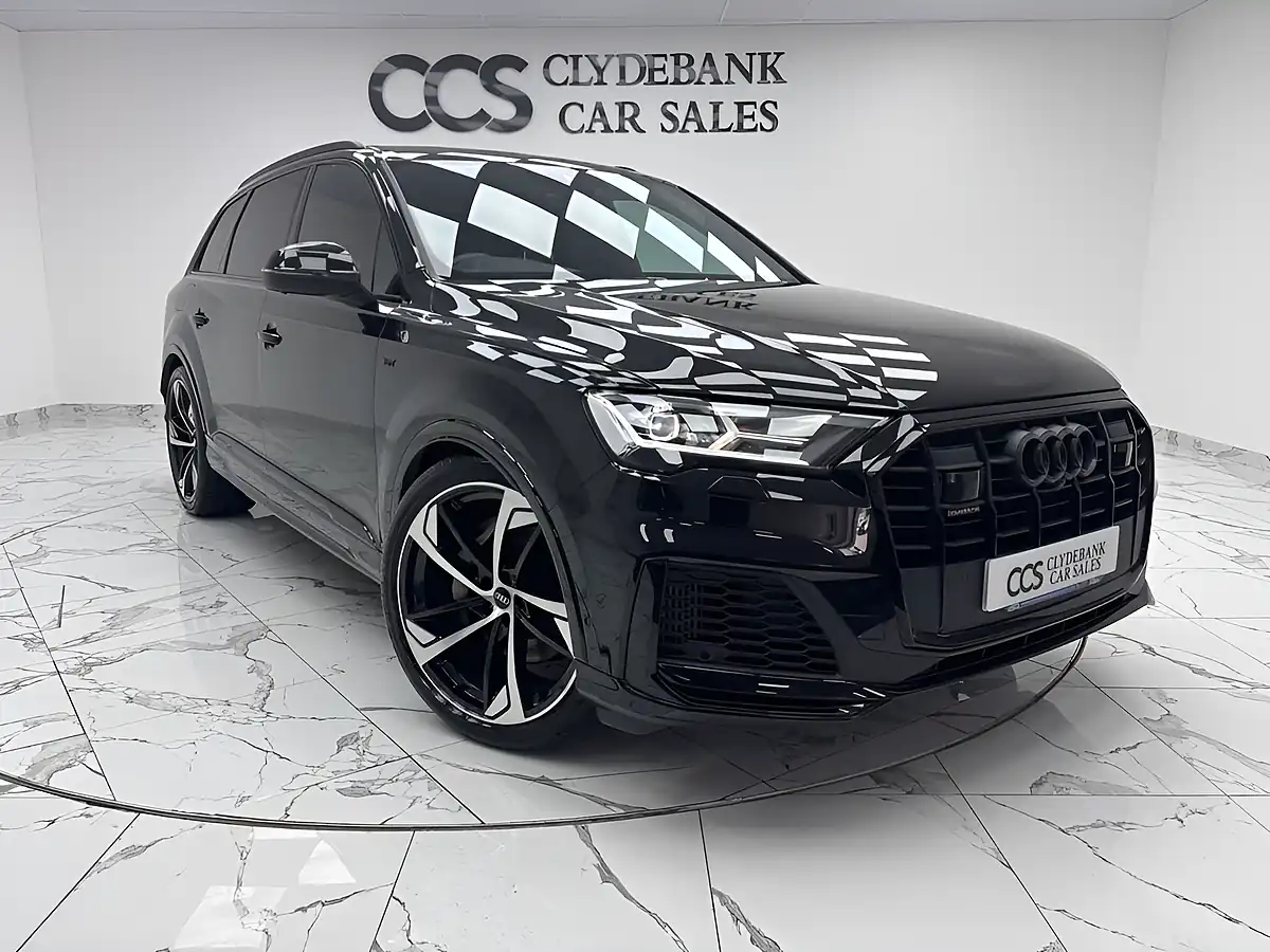 Used 2023 Audi Q7 Black Edition Black - Front View