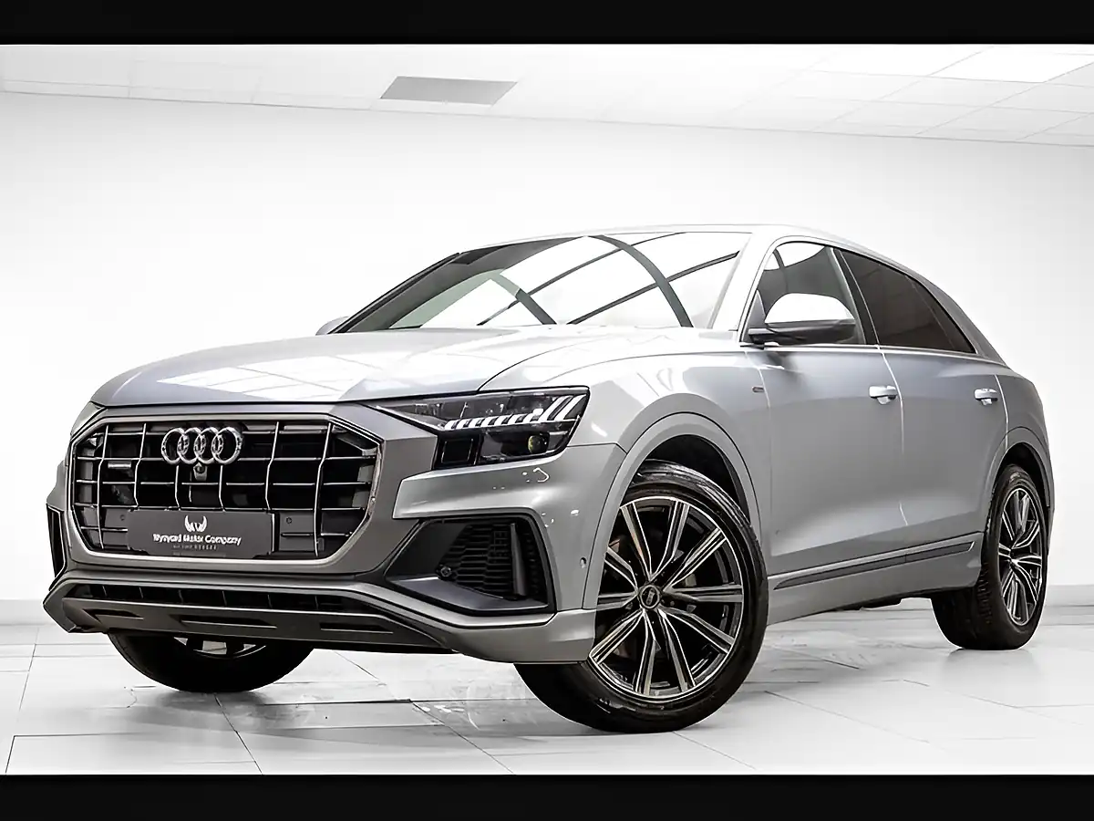 Used 2023 Audi Q8 S Line Silver - Front View