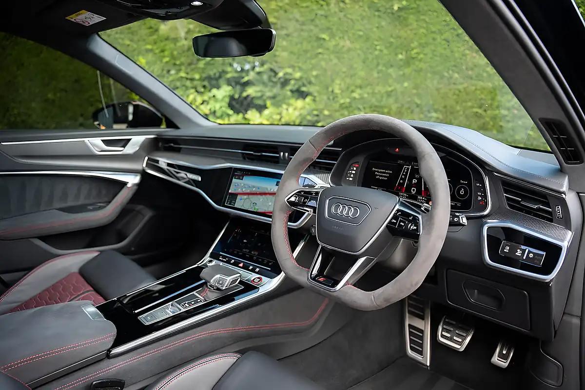 Used 2023 Audi RS6 Avant Performance Carbon Vorsprung Black - Interior and Exterior details 16