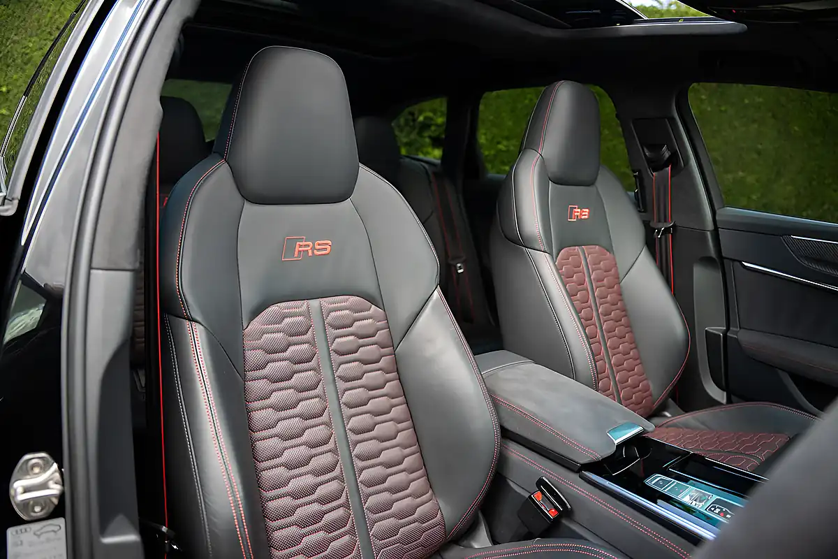 Used 2023 Audi RS6 Avant Performance Carbon Vorsprung Black - Interior and Exterior details 2