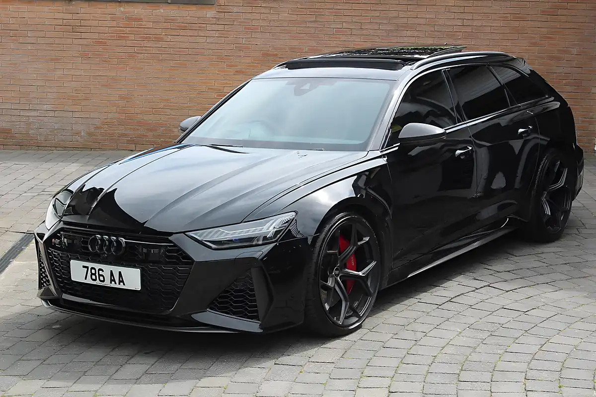 Used 2023 Audi RS6 Avant Performance Carbon Vorsprung Black - Interior and Exterior details 19